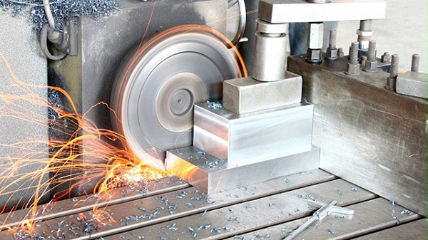 英吉潤(rùn)滑油成為輝方模具長(zhǎng)期定點(diǎn)供應(yīng)商！