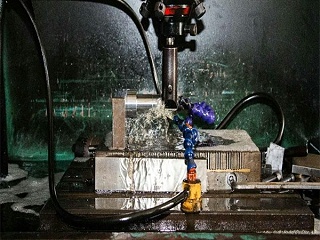 電火花油是否可以用白油代替？